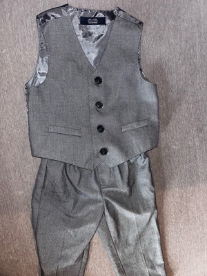 Nautica Baby Dress Suit Like New Size 12 Months Vest and Pants