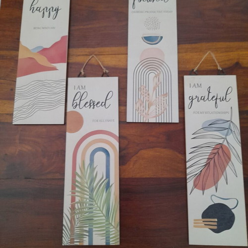 Wooden wall plaques with four positive messages, like new