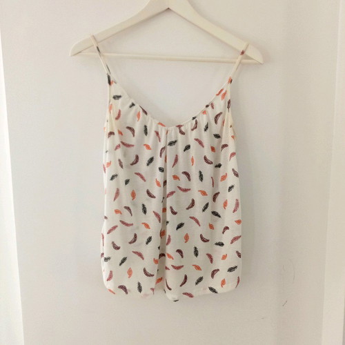 H&M strap top like new, white with feather print