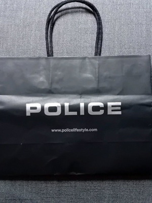 Small paper packaging Police new