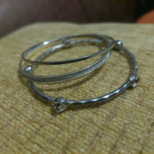 Silver bracelets set of 3 like new with stones and glitter