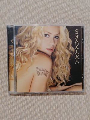 Shakira Laundry Service CD σαν καινούργιο, Latin
