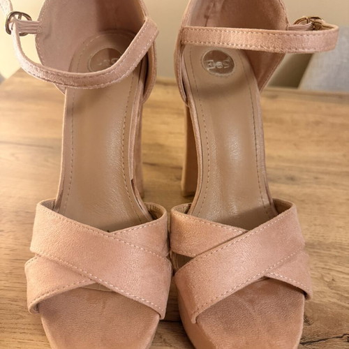 High Heels like new, beige and pink, size 39