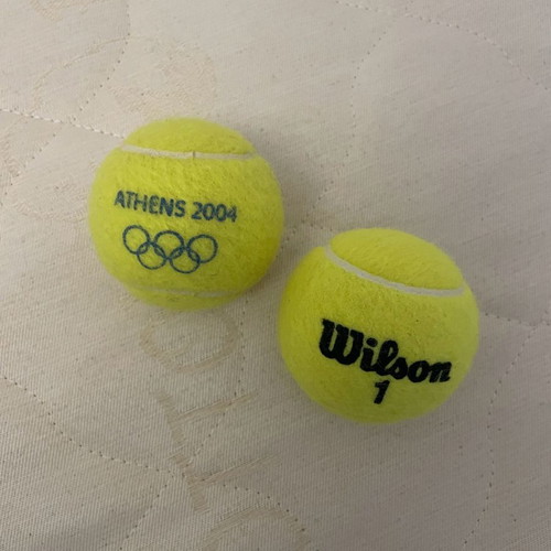 Paralympic Athens 2011 T-shirt size S, 2 Wilson tennis balls Athens 2004, Munich 1972 scarves