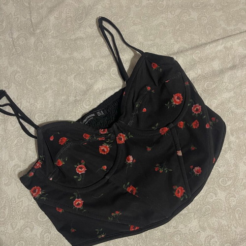 Star Body H black top like new, size M