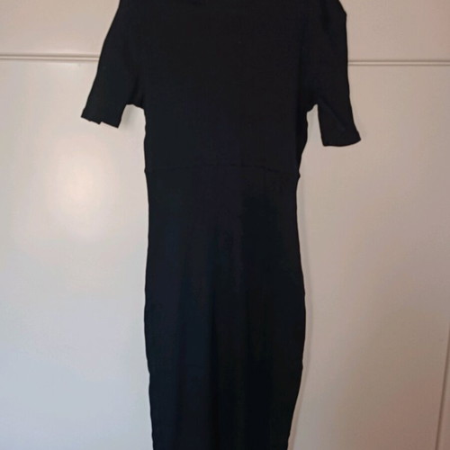 Black Zara dress medium pencil used like new