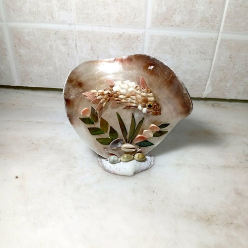 Handmade seashell decoration like new with fish and plants