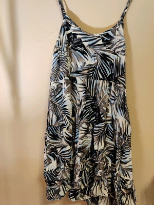 Dress with palm/leaf print straps new, airy, cotton