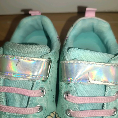 Modum Disney Ariel kids sneakers with lights size 29 used