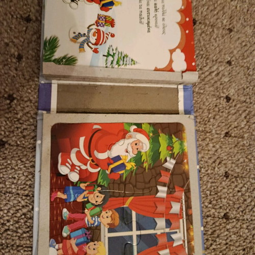 Christmas story like new with 4-piece puzzle