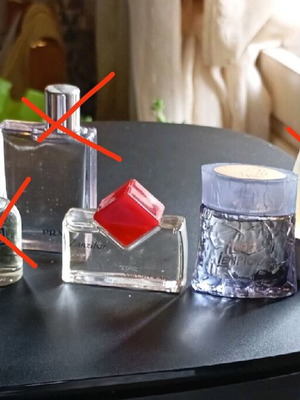 Men's perfume miniatures like new