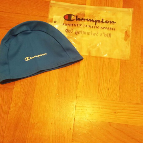 Champion Kids Swim Cap like new, blue