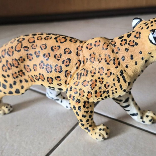 Jaguar Safari miniature like new