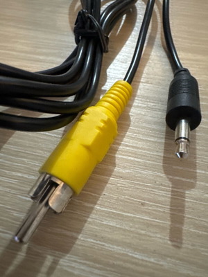 Single RCA to mini Jack 3.5mm cable 1m new