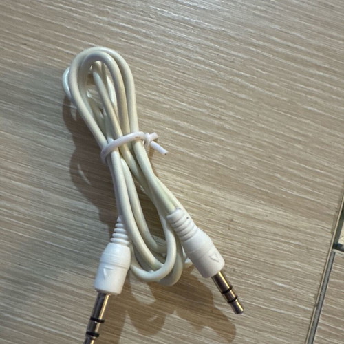 Mini Jack 3.5 mm cable 80cm like new, ideal for car use