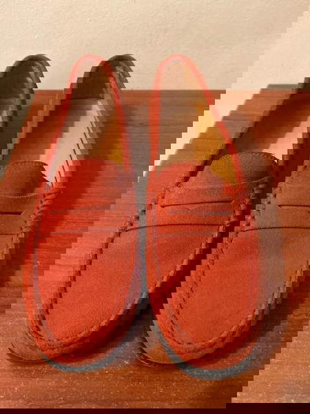 TODS Επώνυμα γυναικεία παπούτσια Νο 37. Σε πολύ καλή κατασταση