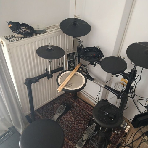 Roland TD9 KX V Drums electronic drum set used