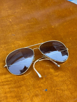 Ray-Ban Aviator vintage sunglasses used, gold frame, brown lenses