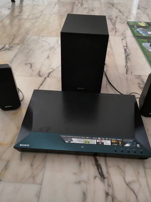 Sony BDV-EF1100 2.1 Home Theatre used, Bluetooth Wi-Fi NFC