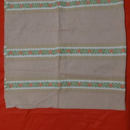 Woven tablecloths used, pack of 2 square 1.20x1.20cm