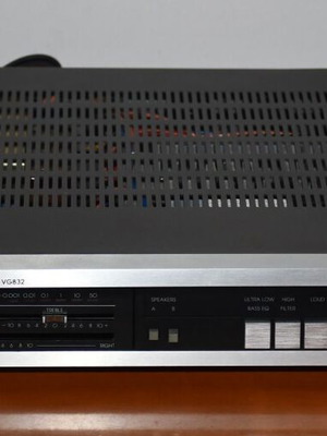 Uher VG832 integrated amplifier used with phono input