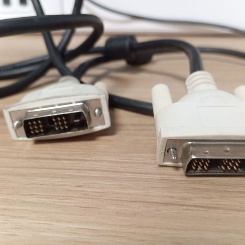 VGA cable male to male 2m used