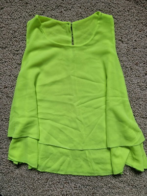 Summer top like new, neon lime color, size S