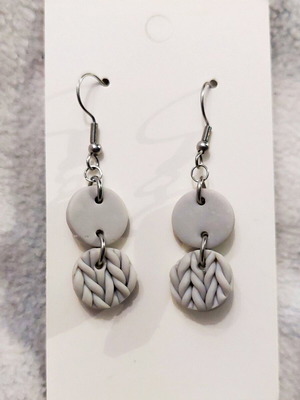 Knitted gray earrings new, polymer clay