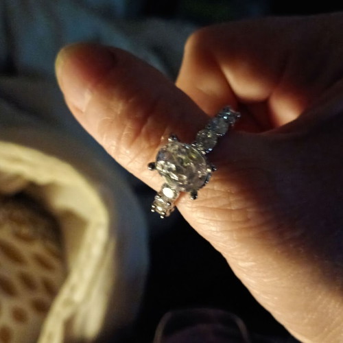 Ring with cubic zirconia new, size 11 unisex