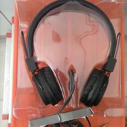 Foldable headphones with microphone, 3.5mm stereo gold-plated jack