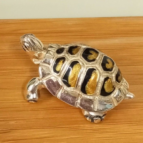 Silver turtle 925 with enamel 3cm - 2cm, 11.7gr