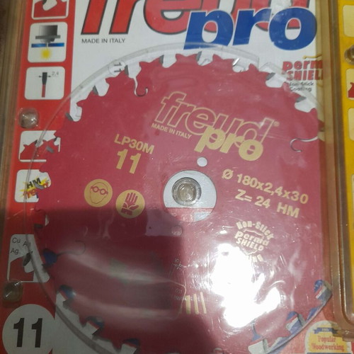 Freud Pro wood cutting blades new