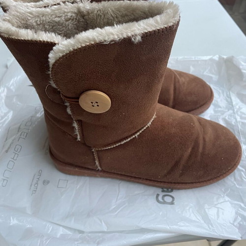 Exe boots with fur lining brown, like new, size 39