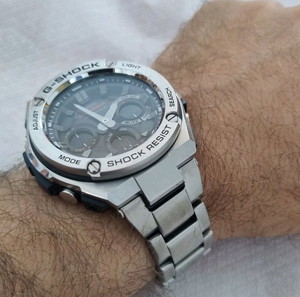 Casio G-Shock G-Steel GST-W110D-1AER слънчев