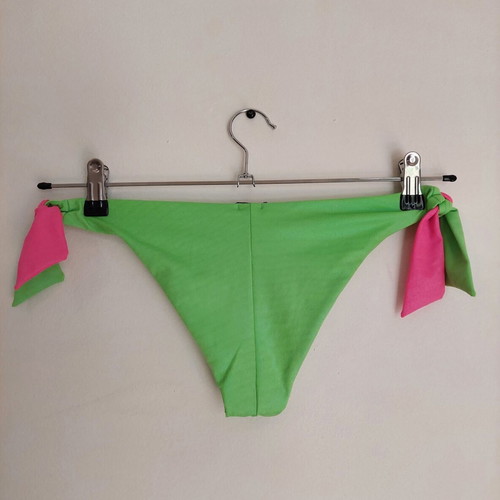 Kayak women's bikini bottom new, size Medium, green