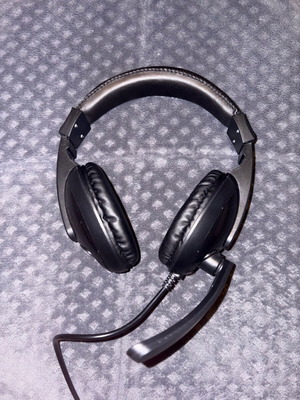 Andowl headphones like new, wired