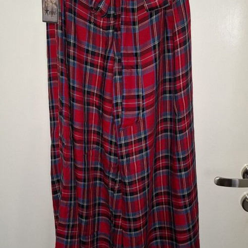 Red checked pants new with belt Hype size M
