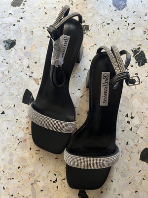 Sandals new with rhinestones size 36, 8 cm heel, black