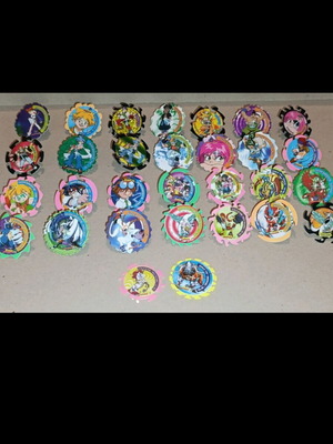 Beyblade Spinners Cheetos pack of 30 like new