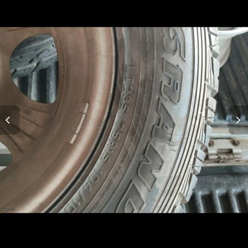 Aluminum rims for Mazda B2600 like new with hubcaps and security bolts
