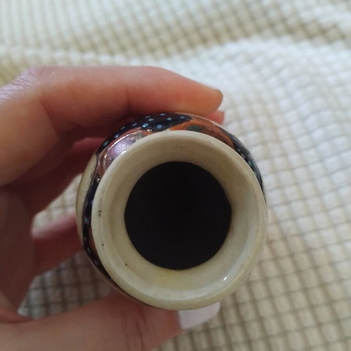Porcelain decorations in excellent condition