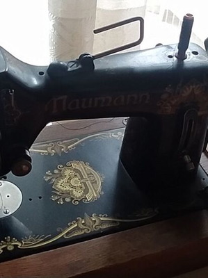 Naumann Hand Sewing Machine used with wooden box