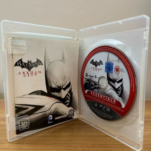Batman Arkham City PS3 game used, complete with case and booklet