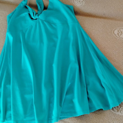Φόρεμα Asos πράσινο μέτριο μήκος σαν καινούργιο, εξώπλατο με δέσιμο στο λαιμό, XL XXL