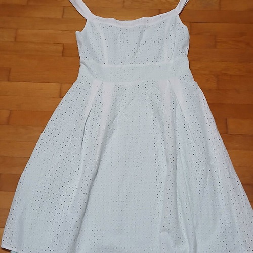 Anna Riska white midi dress broderie anglaise size medium like new