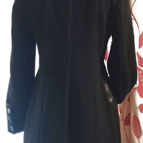 Women's coat like new, black, size Small, wool with leather details