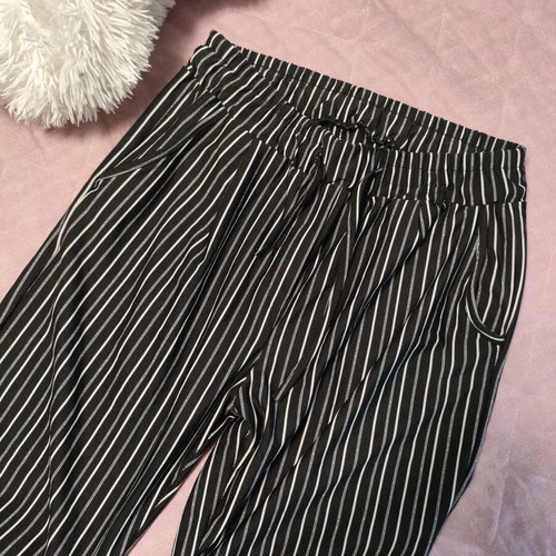 Pants like new, black and white, size L