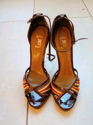 Jennifer Lopez leather sandals like new brown size 36