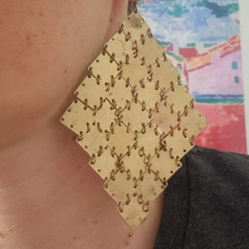 Rhombus earrings used