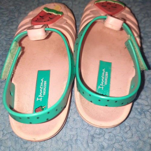 Ipanema children's beach shoes used, size 22